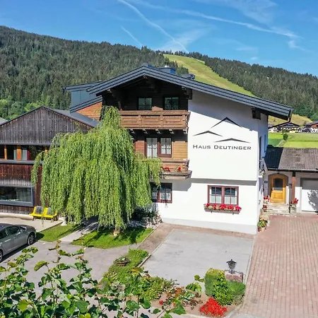 Haus Deutinger Bed & Breakfast Flachau