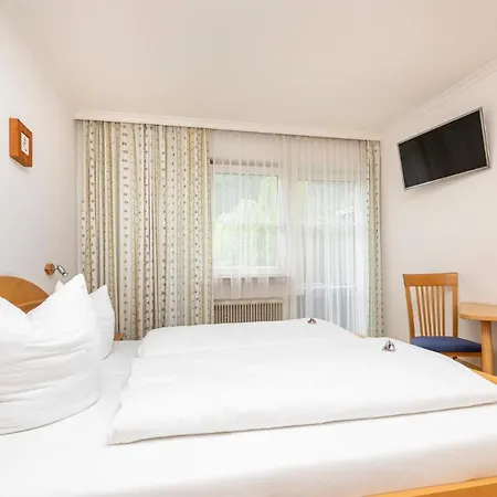 德伊廷格尔住宿加早餐旅馆 住宿加早餐酒店 弗拉绍